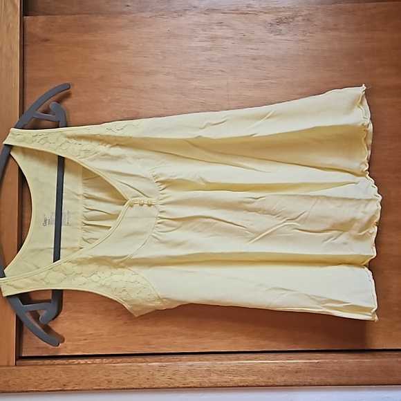 Gap tank sz medium - Picture 1 of 7